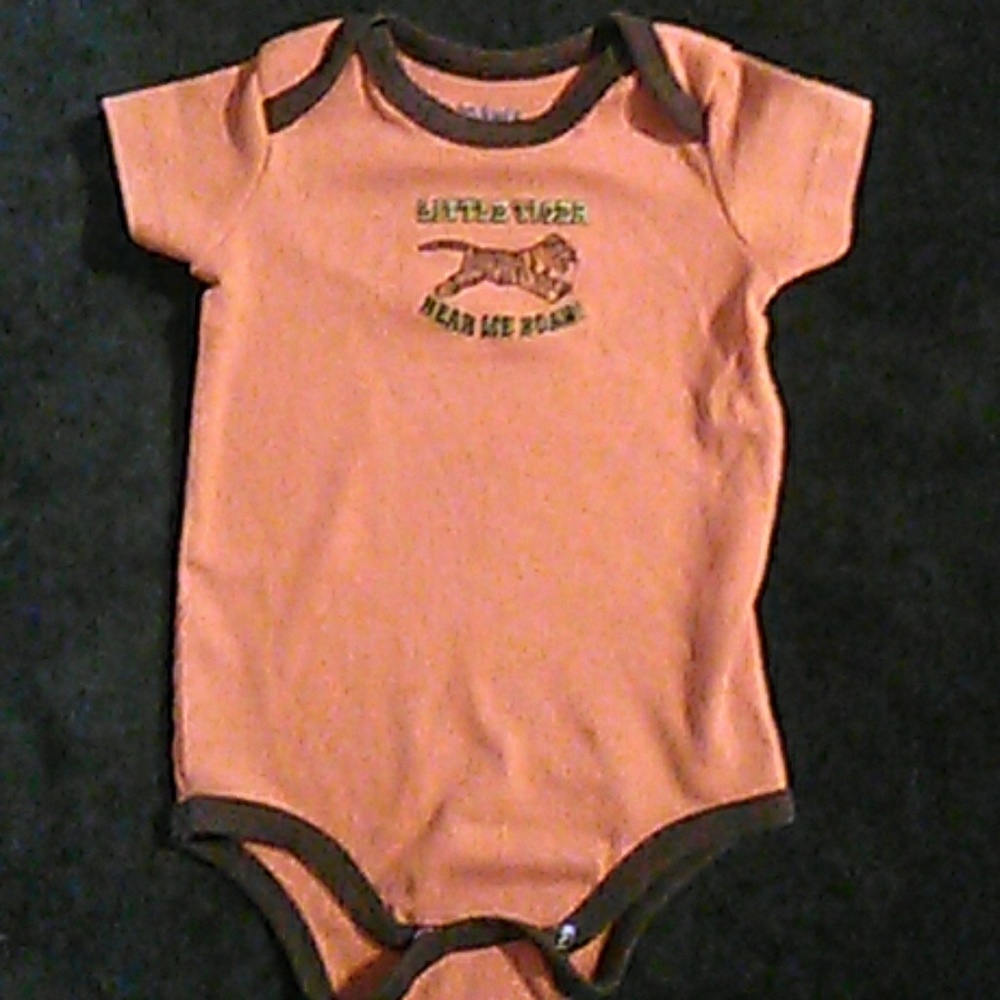 Orange onsie with tiger 6-9 months
